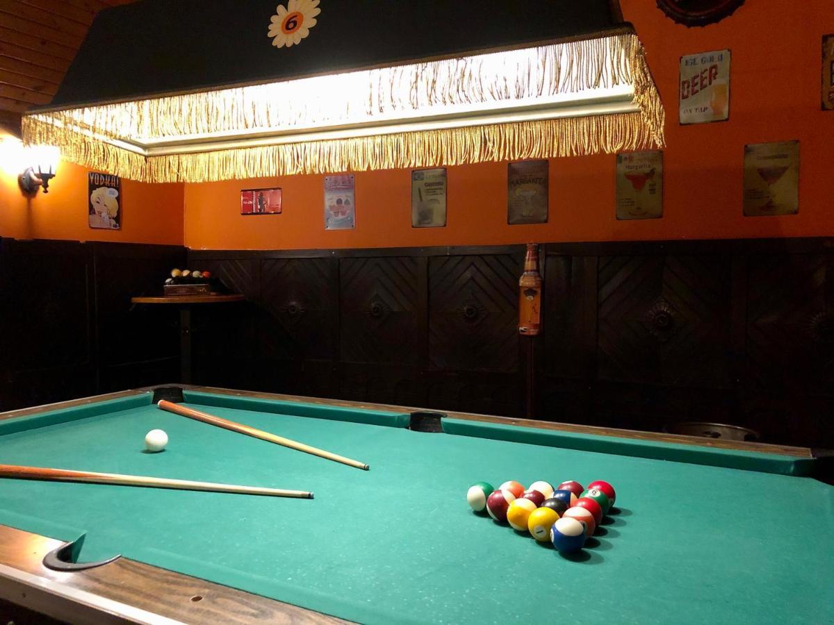 Whole Basemenet Former Pub4 Stag Do/Hen Party Budapest Ngoại thất bức ảnh